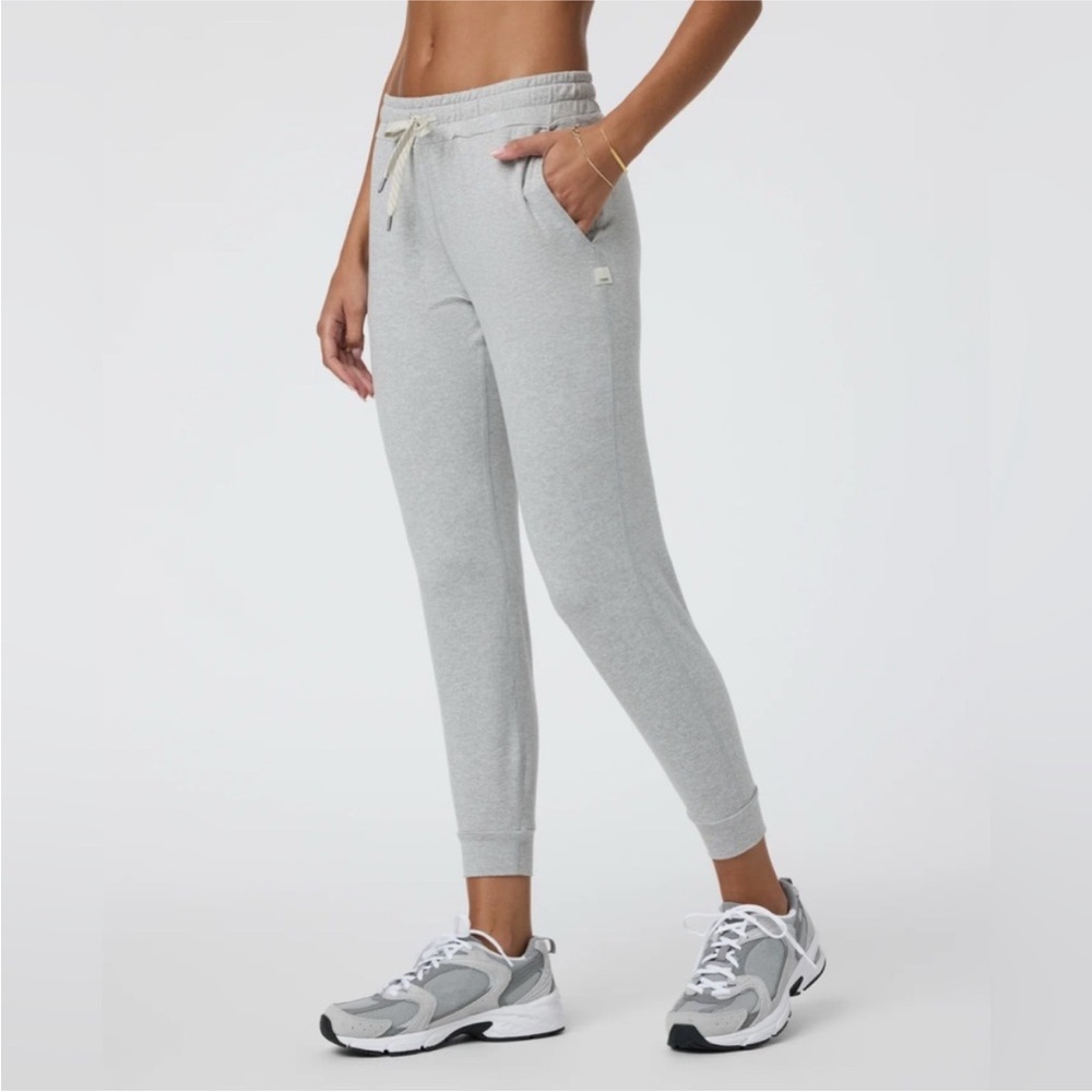 Vuori Pale Heather Grey Performance Jogger